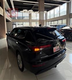 ميتسوبيشي اوتلاندر